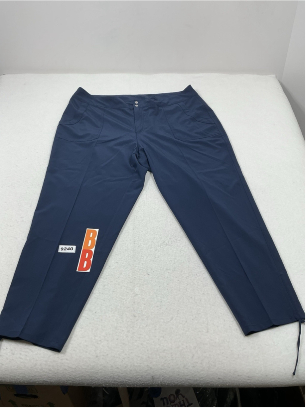 Womans Excellent Sunday Navy Slacks Size 16W Front Pleats Ankle Tie